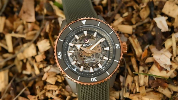 雷达机械表上弦的正确方法